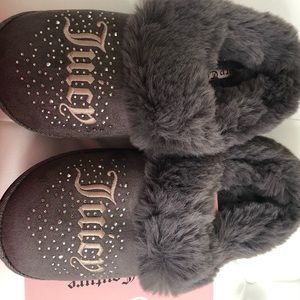 New Juicy Couture Women’s Slippers